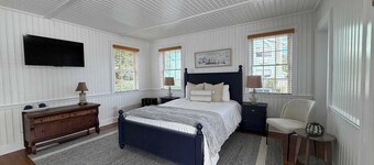 01-Pirate Suite at The Castle Inn