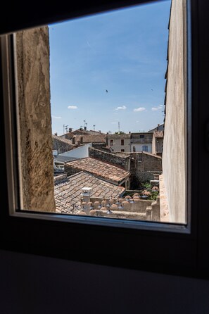 Unclassified image, 3 of 11, button - Appartement Khalis - Situé au cœur des Remparts d'Aigues-Mortes (Aigues-Mortes)