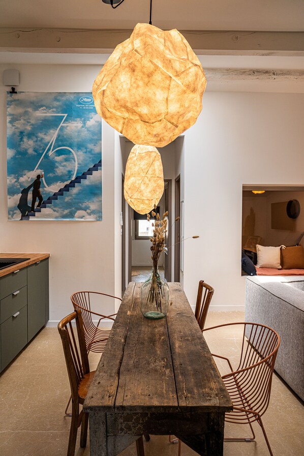 Immagine non classificata, 1 di 11, pulsante