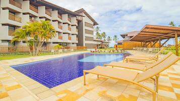 Apartamento básico | Piscina