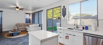 3-bedroom house in fantastic Chandler with cool AC