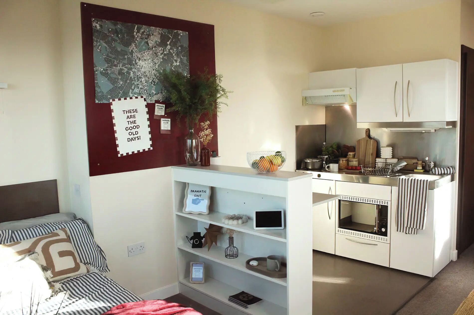 Studio, Non Smoking | Blackout curtains, iron/ironing board, free WiFi