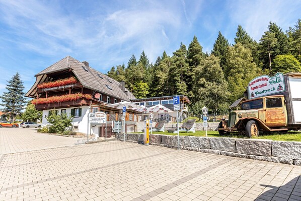 Unclassified image, 1 of 14, button - Speckhuisli – Mettmablick Comfort Room with Balcony, Breakfast, Sauna & Mountain View (Grafenhausen)