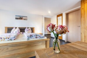 WiFi, bed sheets - Speckhuisli – Mettmablick Comfort with Balcony, Breakfast, Sauna, Mountain View, Inn (Grafenhausen)