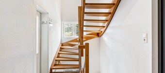 Speckhuisli – Mettmablick Comfort with Balcony, Breakfast, Sauna, Mountain View, Inn