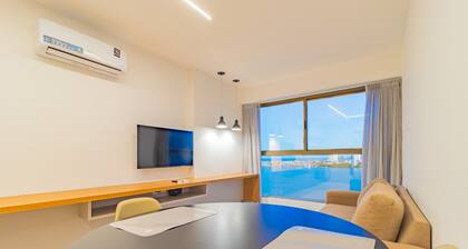 Parque do Cais #1210 - Apt With a View by Carpediem