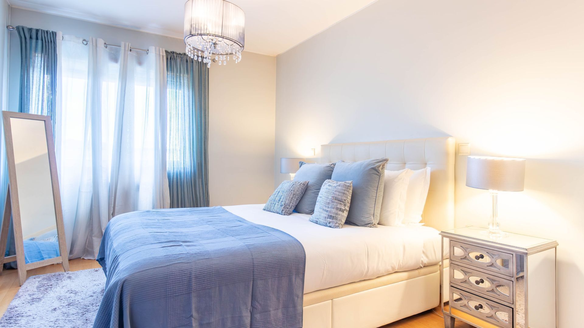 4 bedrooms, iron/ironing board, free WiFi, bed sheets