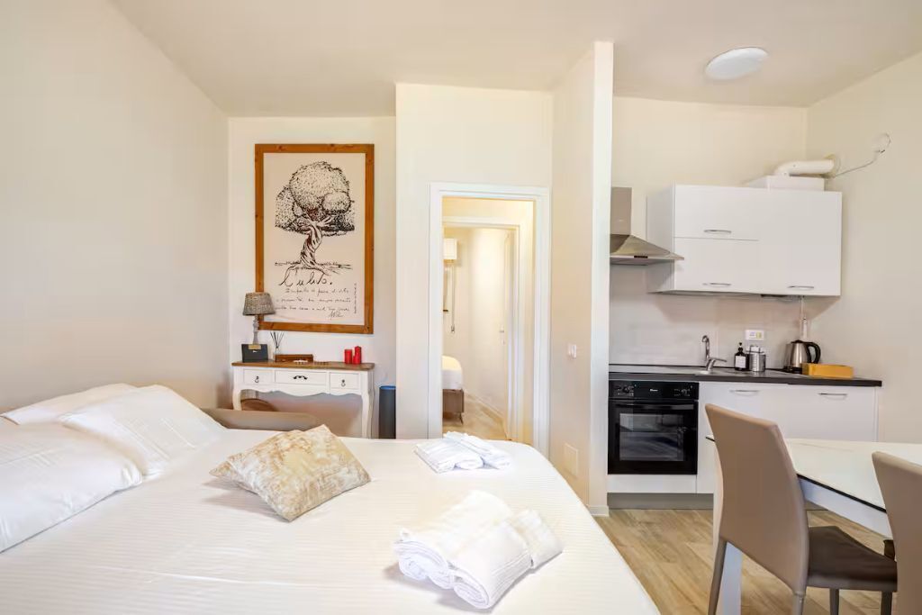 2 slaapkamers, een bureau, een strijkplank/strijkijzer, gratis wifi