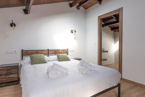 3 bedrooms, WiFi, bed sheets - Infinity Coast VI by Fidalsa (Piélagos)