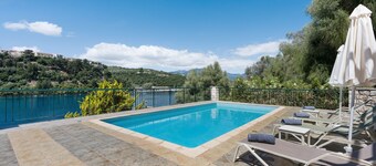 Seafront plot villa, seaviews, p-pool, walk to beach - Villa Argiri, Meganisi