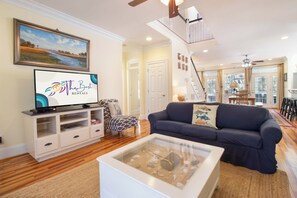 Smart TV, DVD player - Sea Suite - wrap around porch and short walk to the beach (Edisto Island)