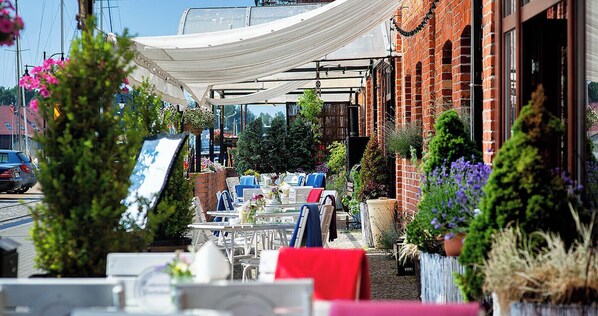 صورة غير مصنفة، 1 من 26، زرّ