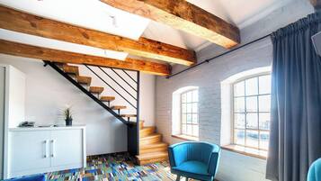 Deluxe Apartment | Living area