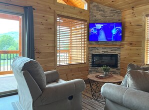 Smart-TV, Kamin, Tischfußball, Stereoanlage