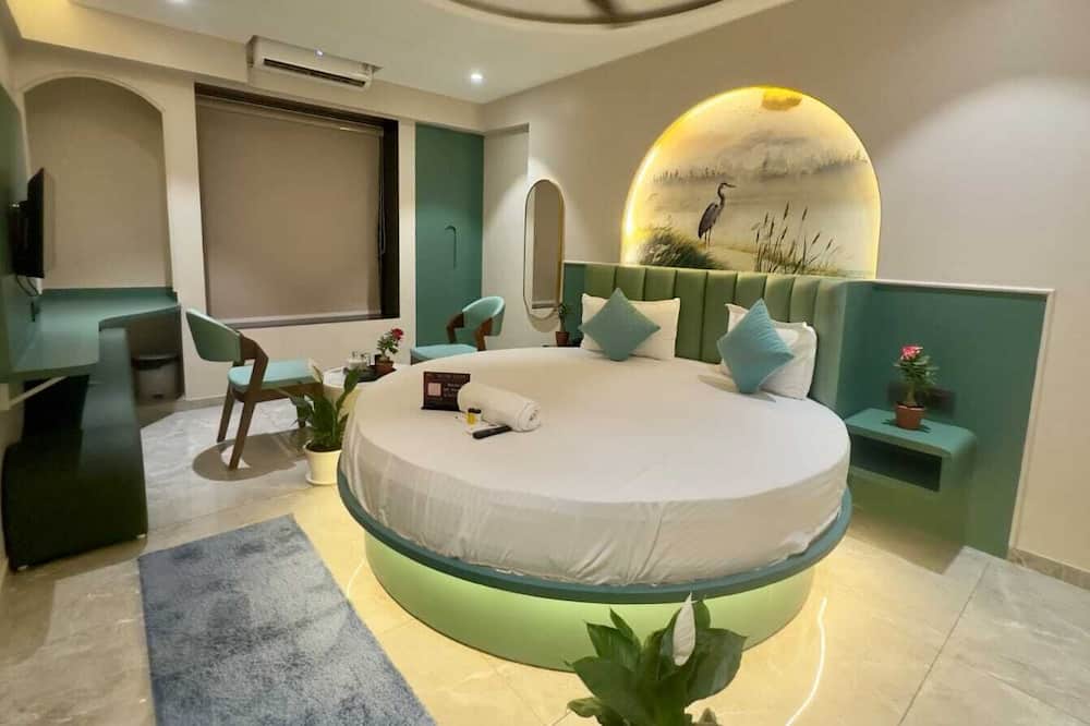Hotel Wow stay - Balewadi Pune