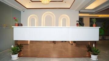 Deluxe Room, City View | Reception