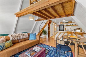 Unclassified image, 5 of 32, button - Charming A-frame cabin with AC in beautiful Flagstaff (Flagstaff)