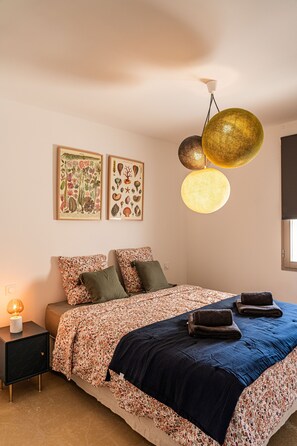 Unclassified image, 3 of 14, button - Appartement Valentine - situé au cœur des Remparts d'Aigues-Mortes - 4 personnes (Aigues-Mortes)