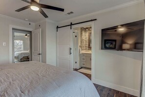 3 bedrooms, iron/ironing board, WiFi