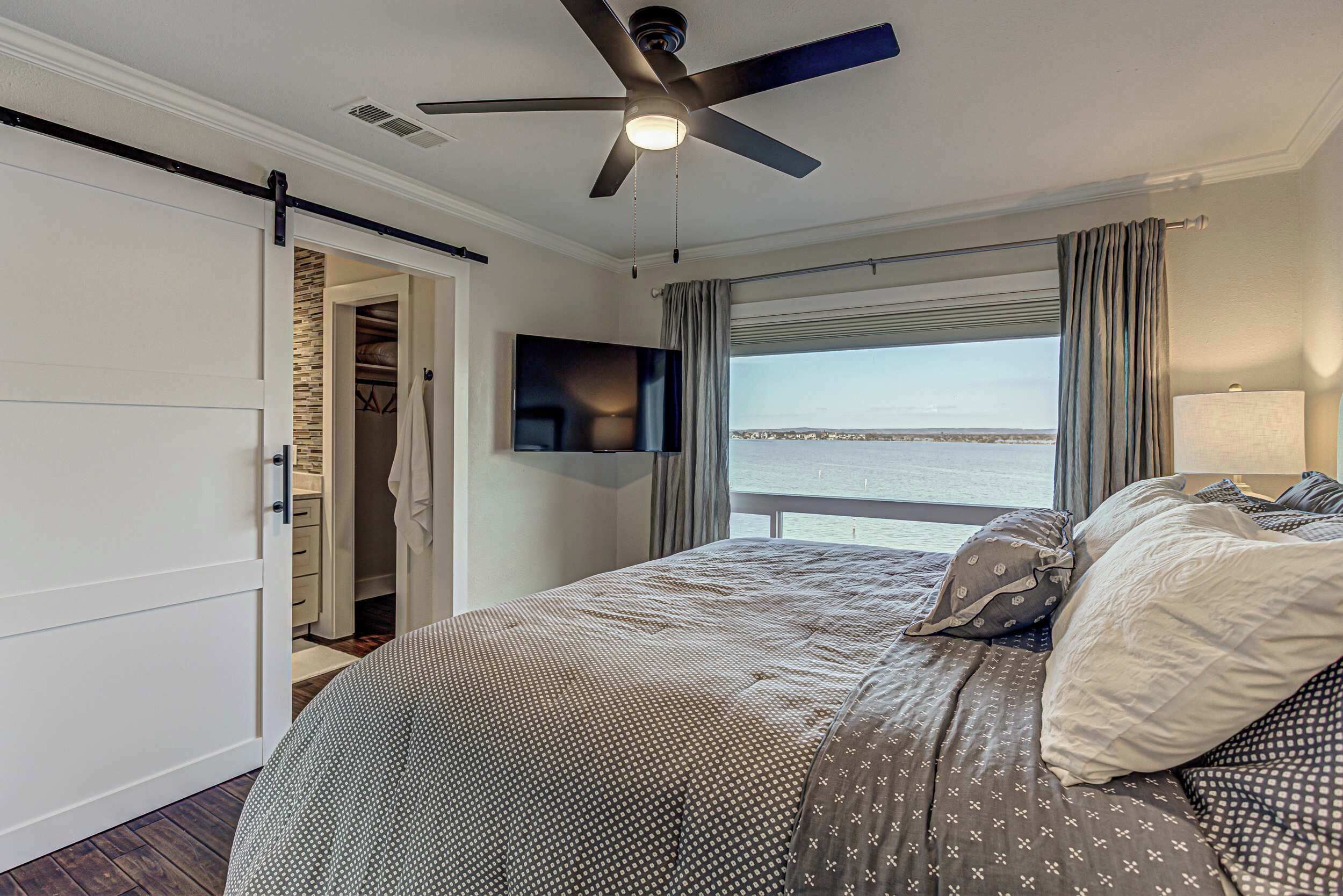 3 bedrooms, iron/ironing board, WiFi