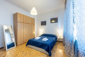 2 bedrooms, iron/ironing board - GuestHost - A comfortable and welcoming 83 square meters apartment, perfect for six people, located on the second floor of a 1960s building with an elevator (NOT accessible to disabled guests).The property enjoys an ideal location within the city of Parm (Parma)