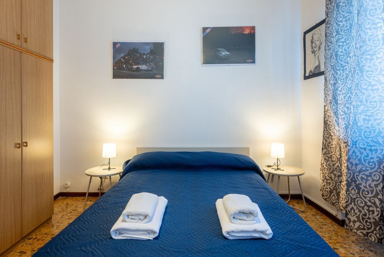 2 bedrooms, iron/ironing board