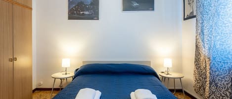 2 Schlafzimmer, BĂŒgeleisen/BĂŒgelbrett