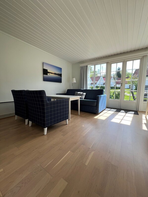 Standard Cabin | Living area - Havna Tjøme Apartments  (Faeder)