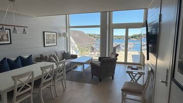 Leilighet – superior, sjøutsikt | Oppholdsområde
