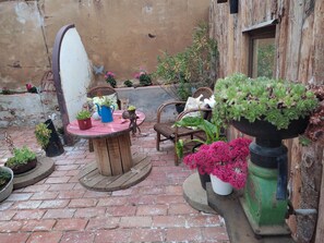 Luokittelematon kuva, 3 kautta 21, painike