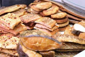 Nicht klassifiziertes Bild, 2 von 17, Schaltfläche