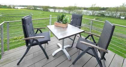 Apartment "Barsch" with Balcony and Wi-Fi