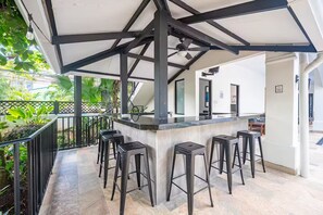 Terrace/patio - BEACH FRONT VILLA 11 Bedrooms Casa Playa Del Rey House (Jaco)