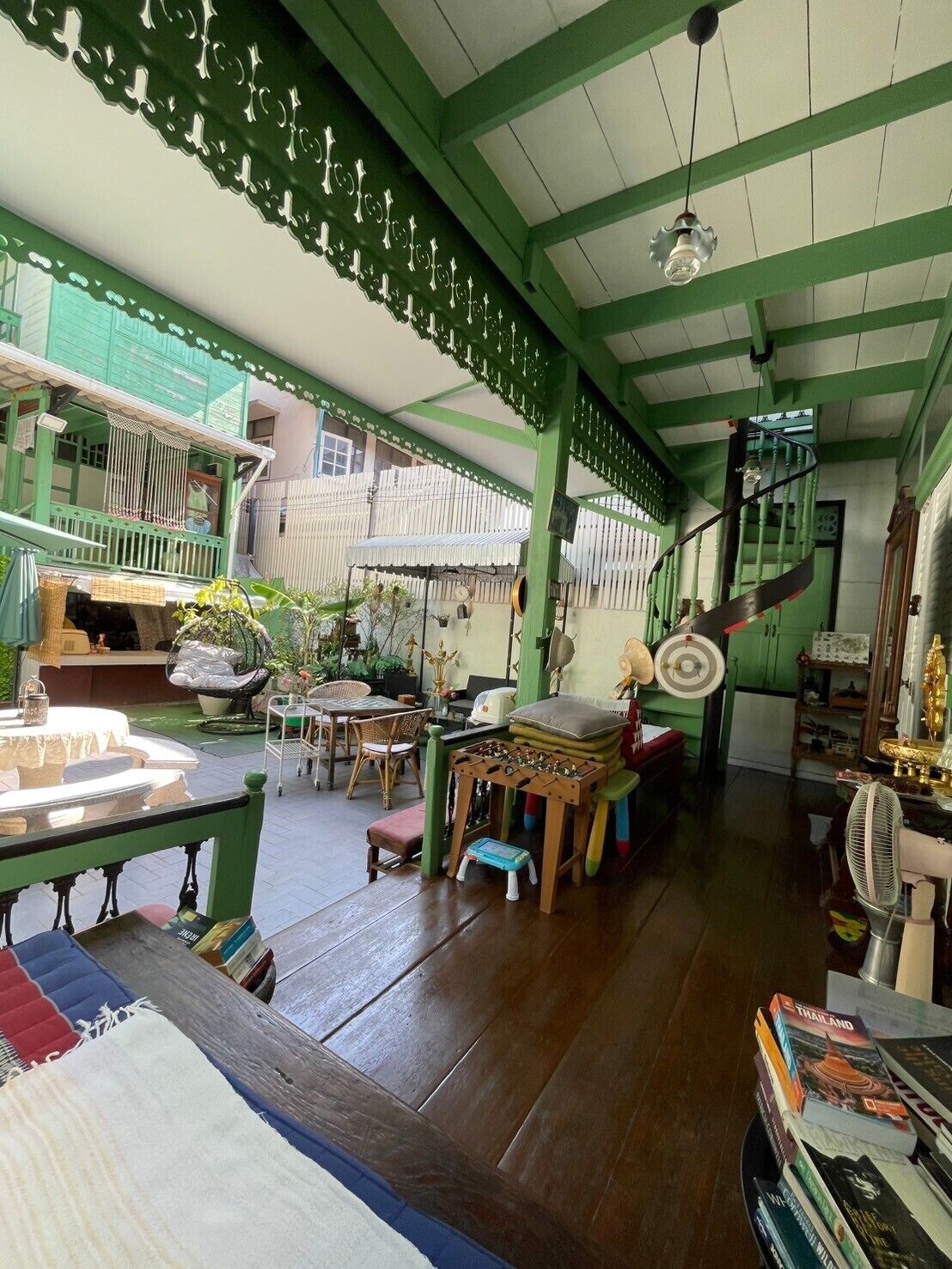 Family Quadruple Room | Living area