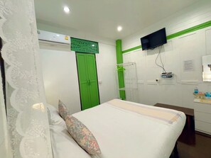 Classic Double Room - greenteakhouse (Bangkok)
