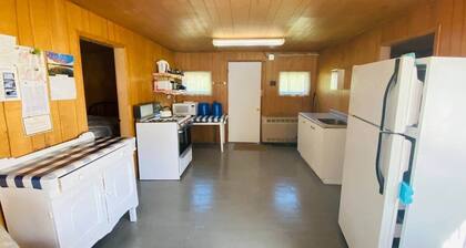 Bailey's Cottages (#5) - Quiet cabin on the lake