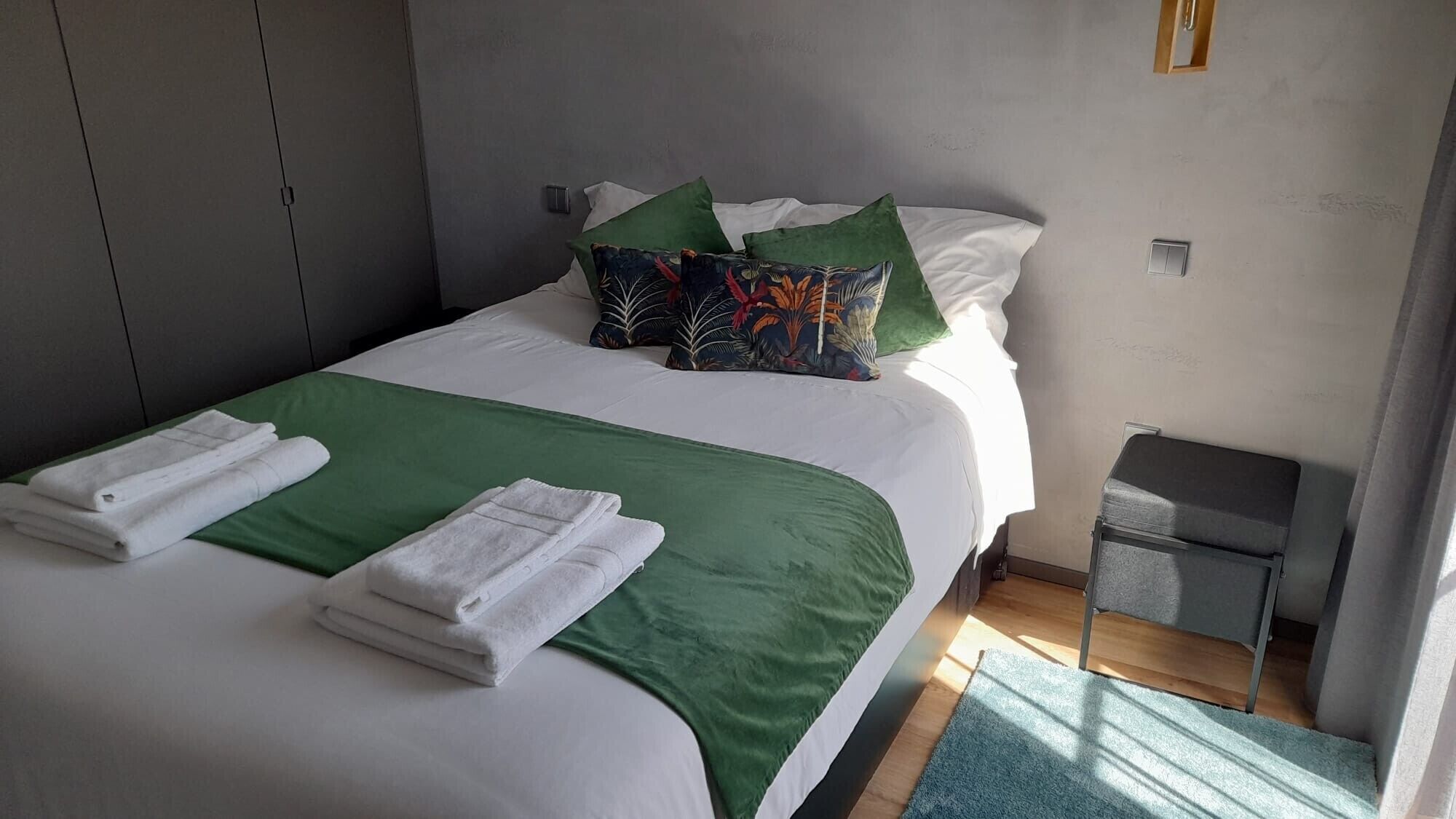 2 habitaciones, wifi y ropa de cama 