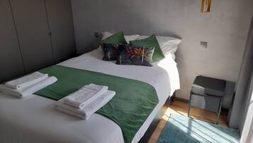 2 habitaciones, wifi y ropa de cama