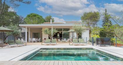 VILLA DES TERRES WITH POOL