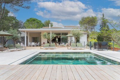 VILLA DES TERRES WITH POOL