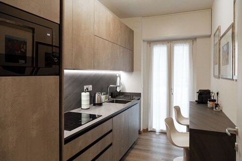 Mountains, and relaxation, strategic location, for both winter and summer stays.