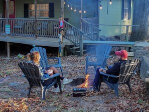 Property grounds - Big Deck Walk2Lake Fish Group Friendly Escape (Cookson)