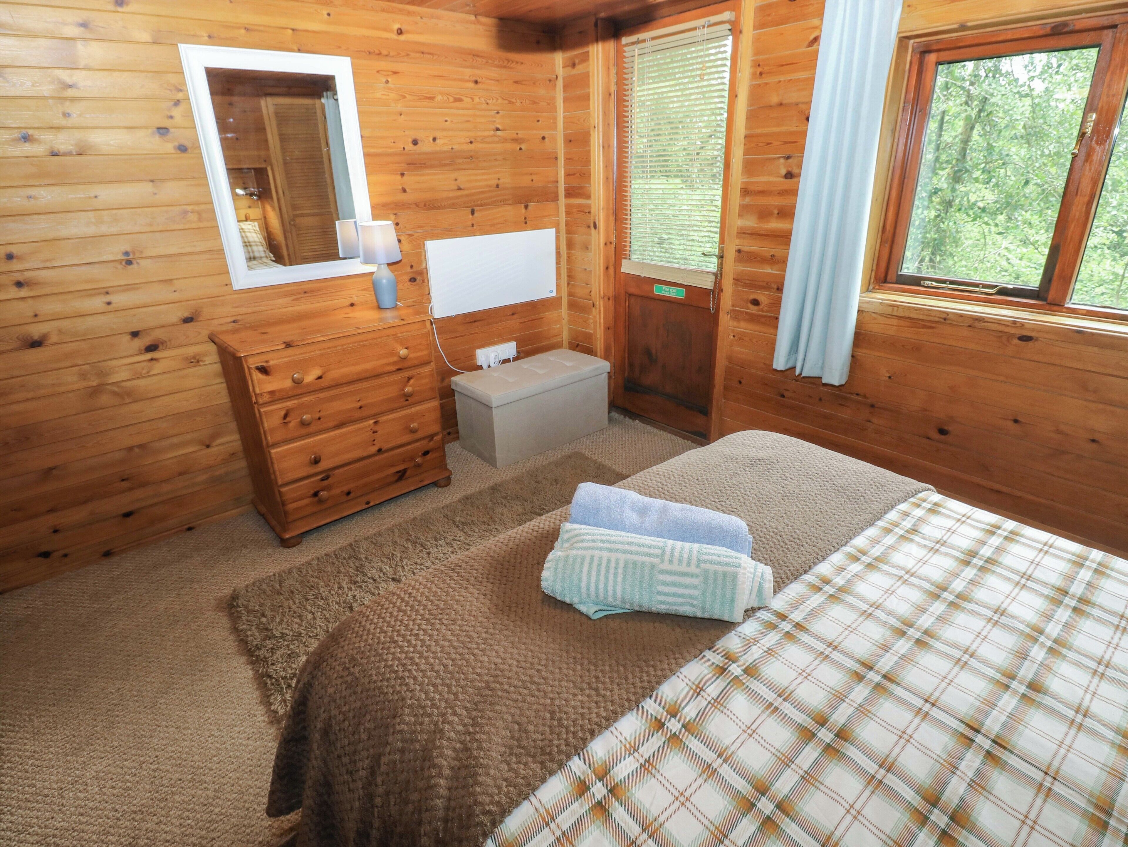 Cottage | 2 bedrooms, free WiFi, individually decorated, individually furnished