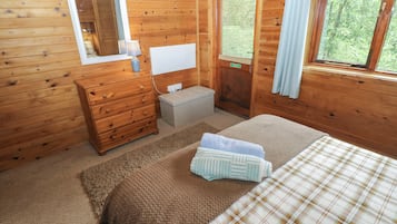 Cottage | 2 bedrooms, free WiFi, individually decorated, individually furnished
