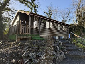 Exterior - Oak Lodge (Llanelli)