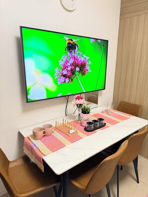 Dining - Ms. Suite Staycation-Shore 1 Residences (Pasay City)