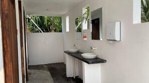 Bathroom - Hot Chipilin El Paredon (El paredon buena vista)