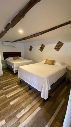 Blackout curtains, free WiFi - Hot Chipilin El Paredon (El paredon buena vista)