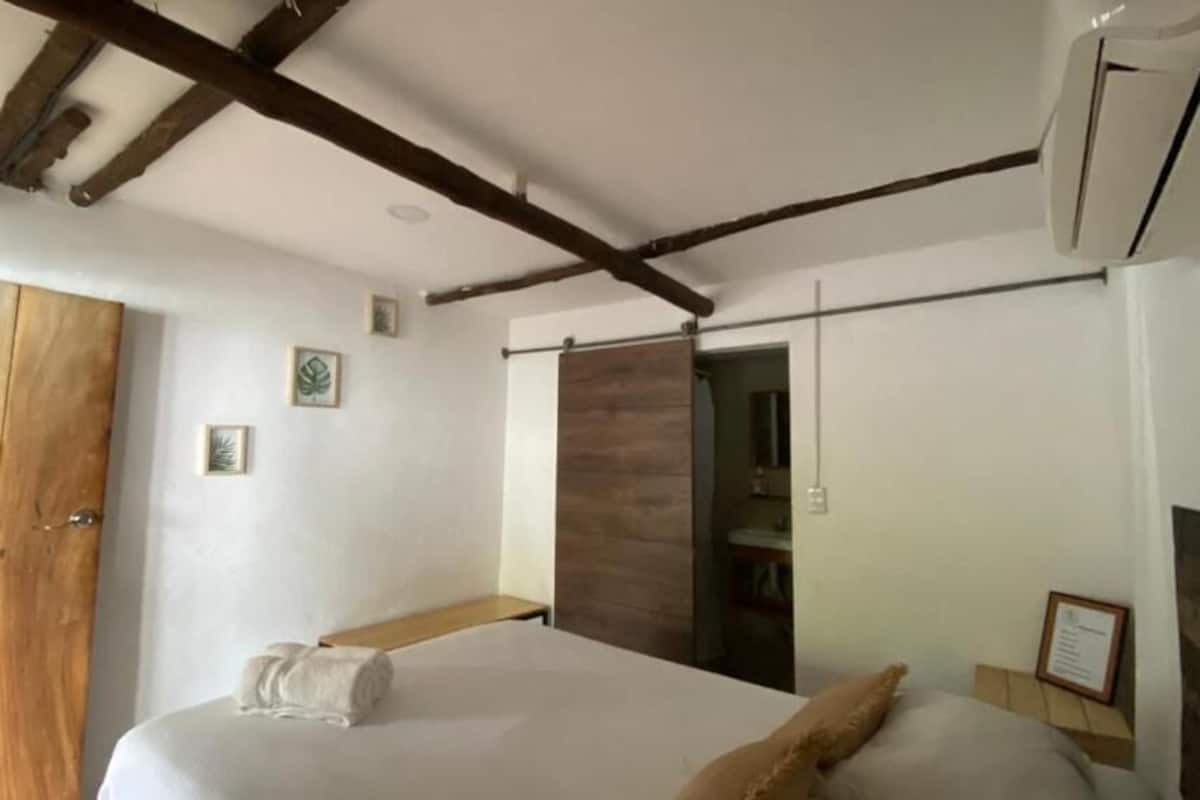 遮光カーテン、WiFi (無料)