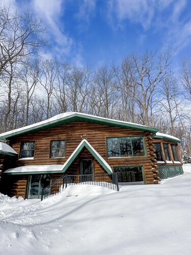 Rib Mountain Cabin